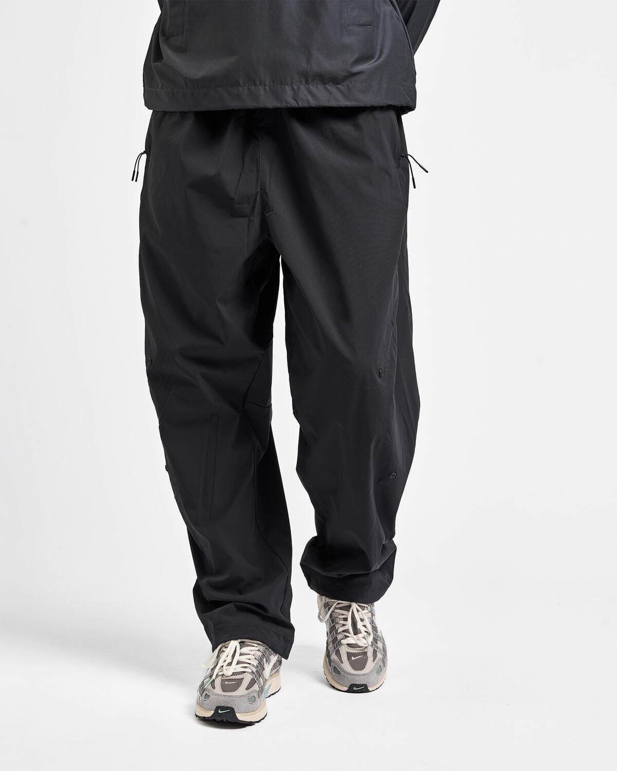 Nike Tech Helios | IW1870-010 | AFEW STORE